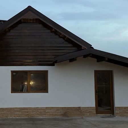 Villa Casa Livada Bunicii à Tîrgu Ocna Extérieur photo
