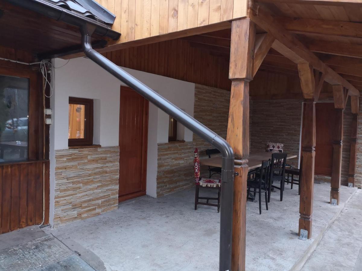 Villa Casa Livada Bunicii à Tîrgu Ocna Extérieur photo