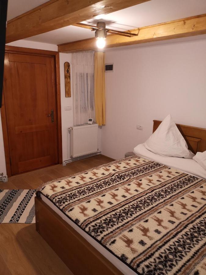 Villa Casa Livada Bunicii à Tîrgu Ocna Extérieur photo