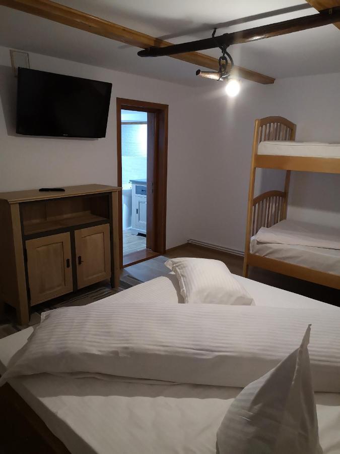 Villa Casa Livada Bunicii à Tîrgu Ocna Extérieur photo
