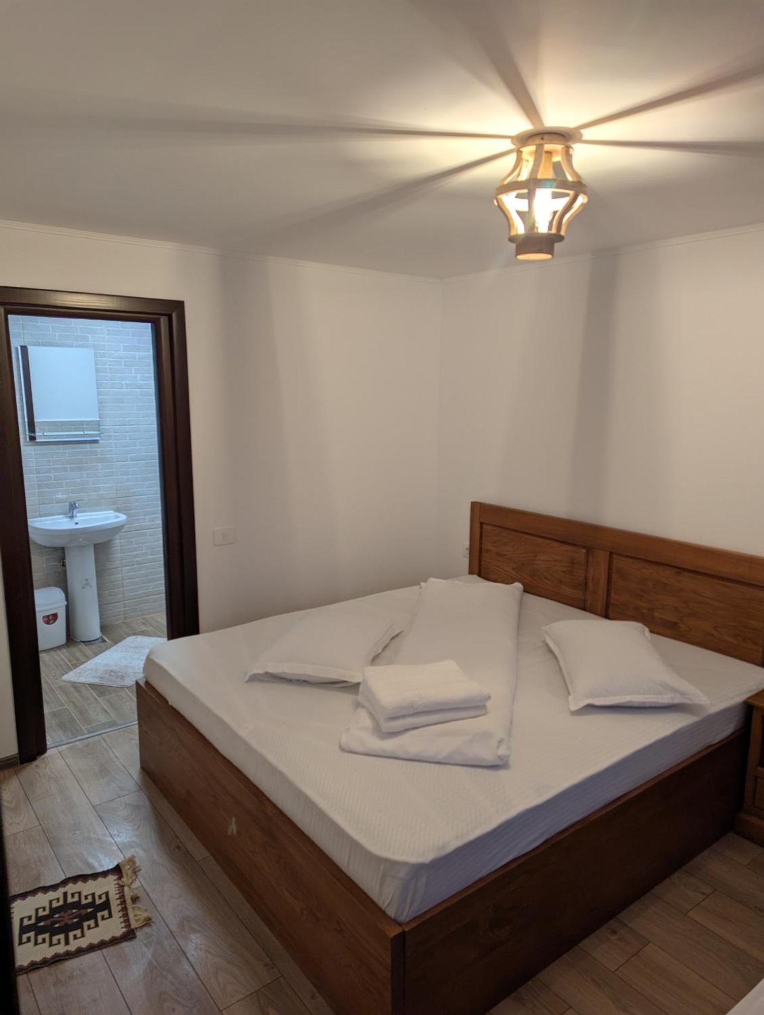 Villa Casa Livada Bunicii à Tîrgu Ocna Extérieur photo